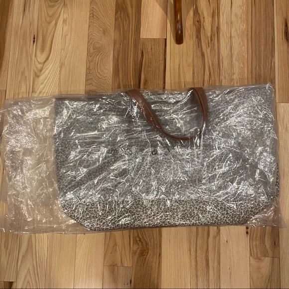 Anthropologie Le Weekend Vacation Tote Bag - Picture 6 of 6